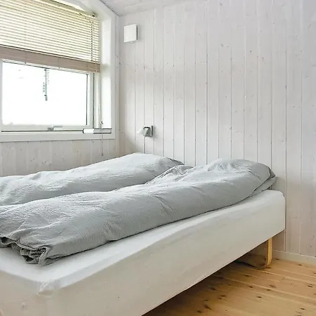 3 Bedroom Stunning Home In Hovborg Дом отдыха *