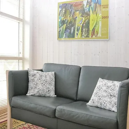 3 Bedroom Stunning Home In Hovborg